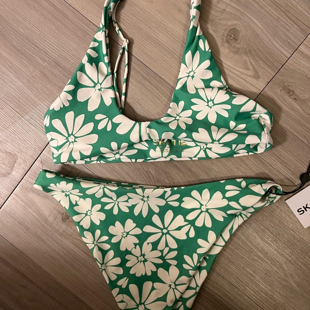 Green Floral Bikini Top